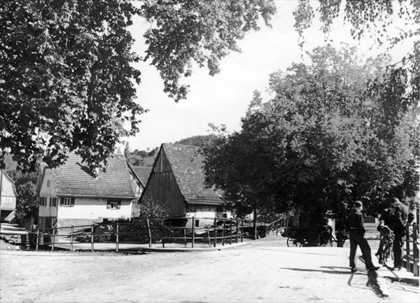 1952: Der Dorfplatz